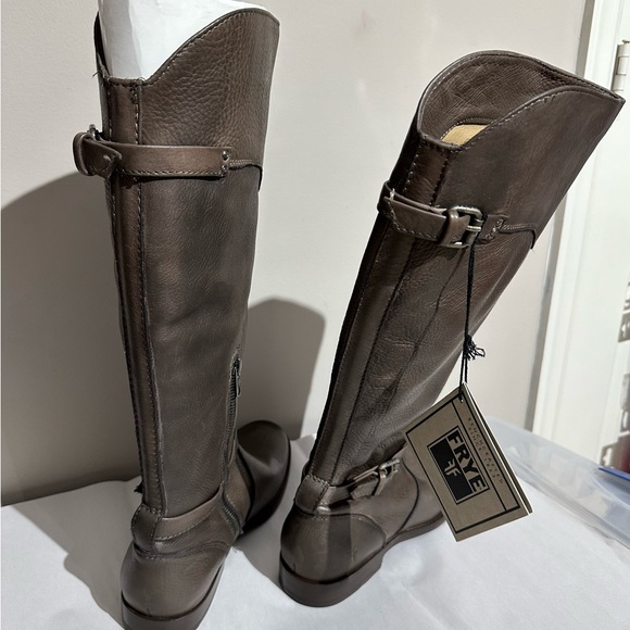 FRYE Women’s Phillip Riding Gray Leather Boots size 9 - Picture 4 of 6